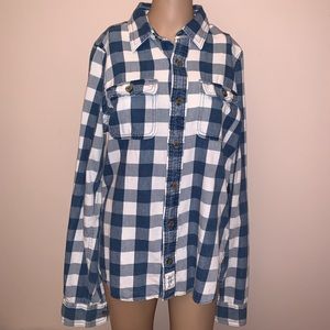Abercrombie & Fitch plaid button up shirt